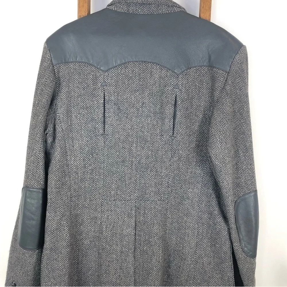 VINTAGE grey herringbone sports jacket leather elbow patches single breasted 44